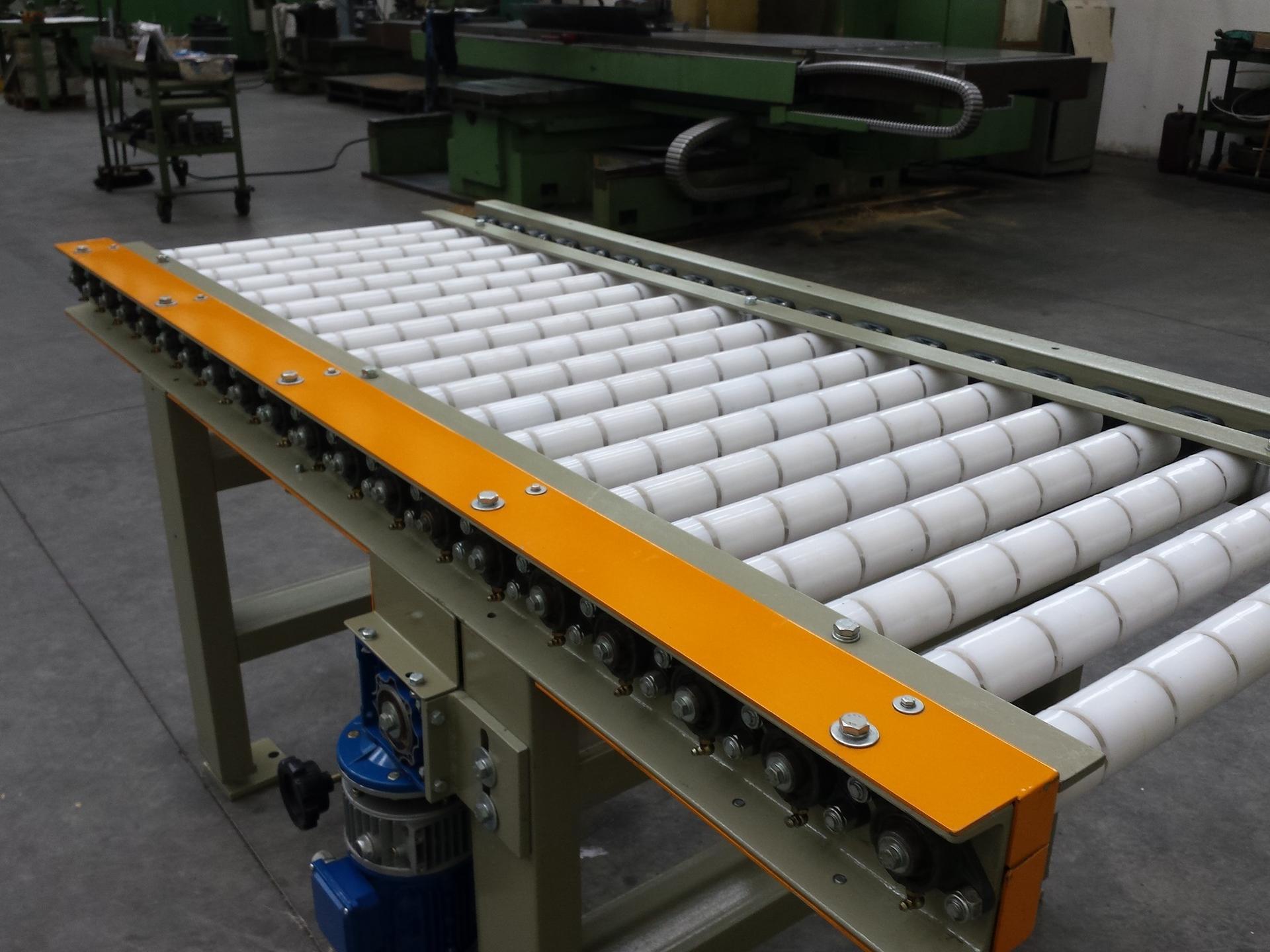 Idle roller, motorized roller or roller with clutch in nylon or stainelss steel